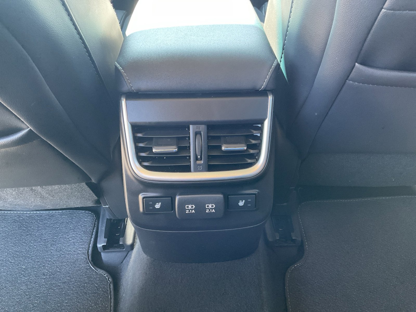 2022 Subaru Outback Limited photo 6