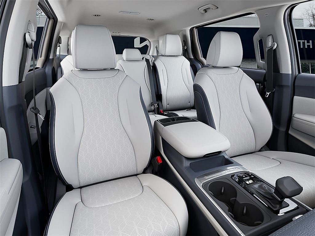 2026 Kia Carnival EX photo 14