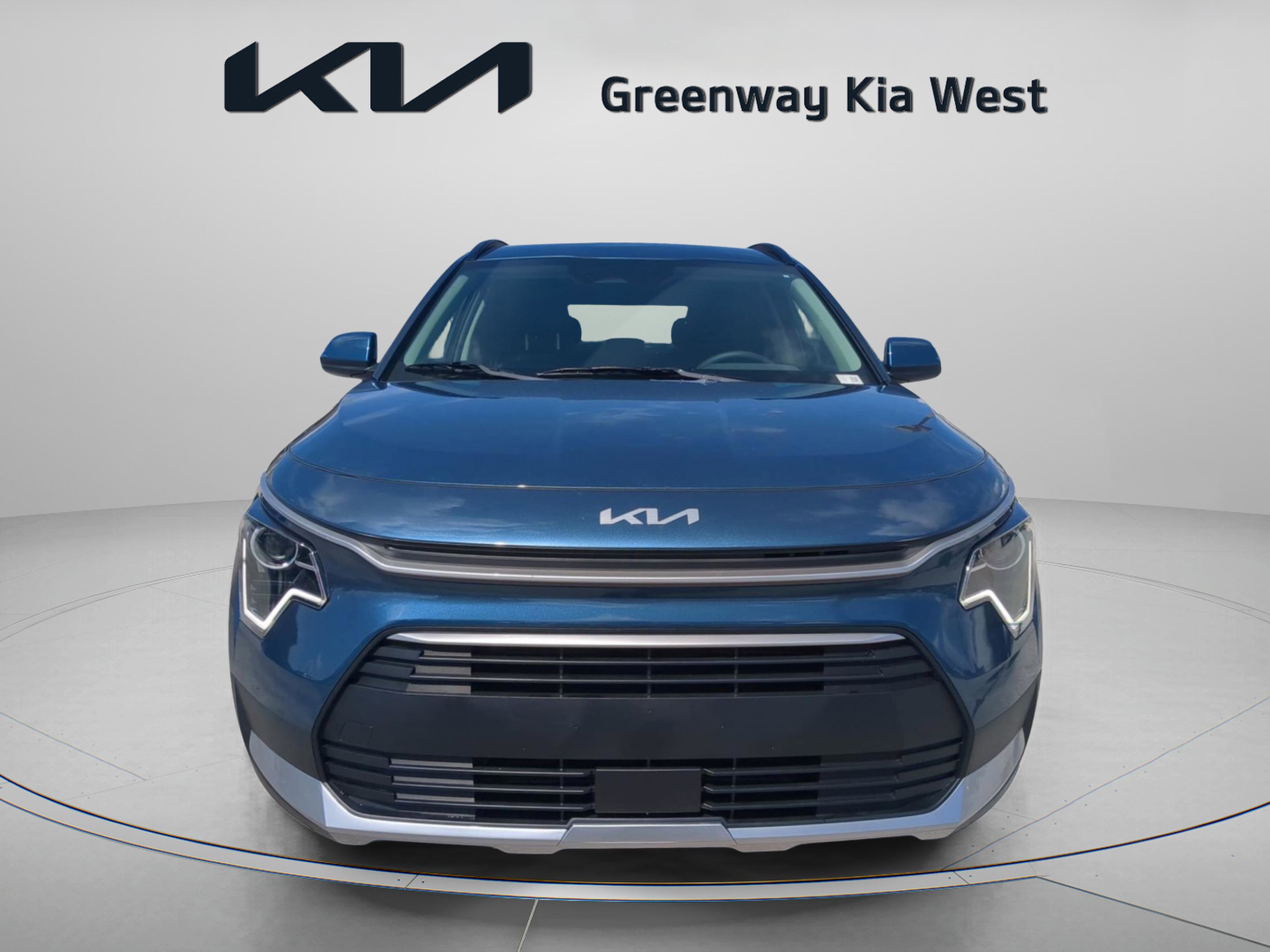 2025 Kia Niro EX photo 2