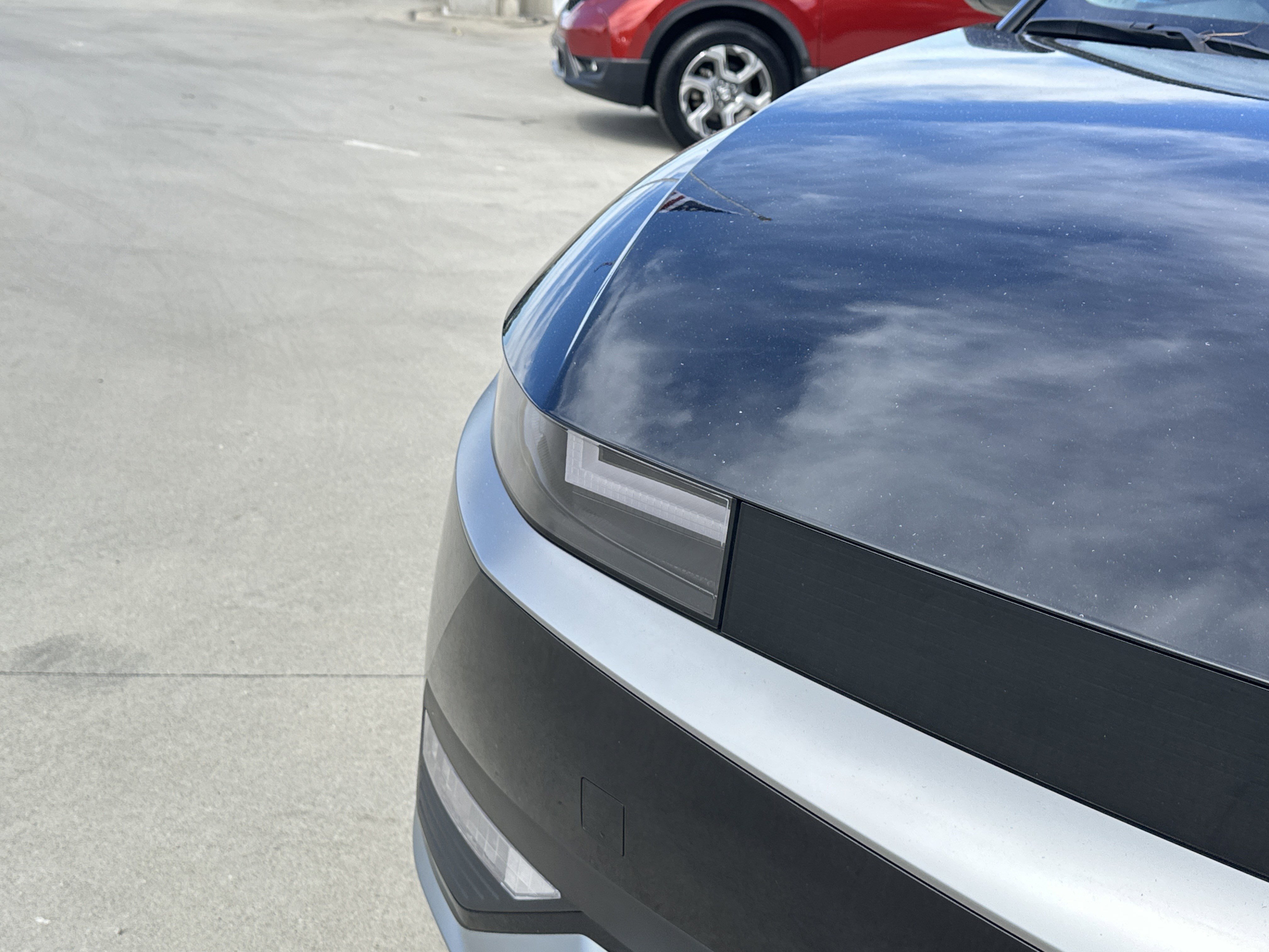 2024 Hyundai Ioniq 5 SE photo 2