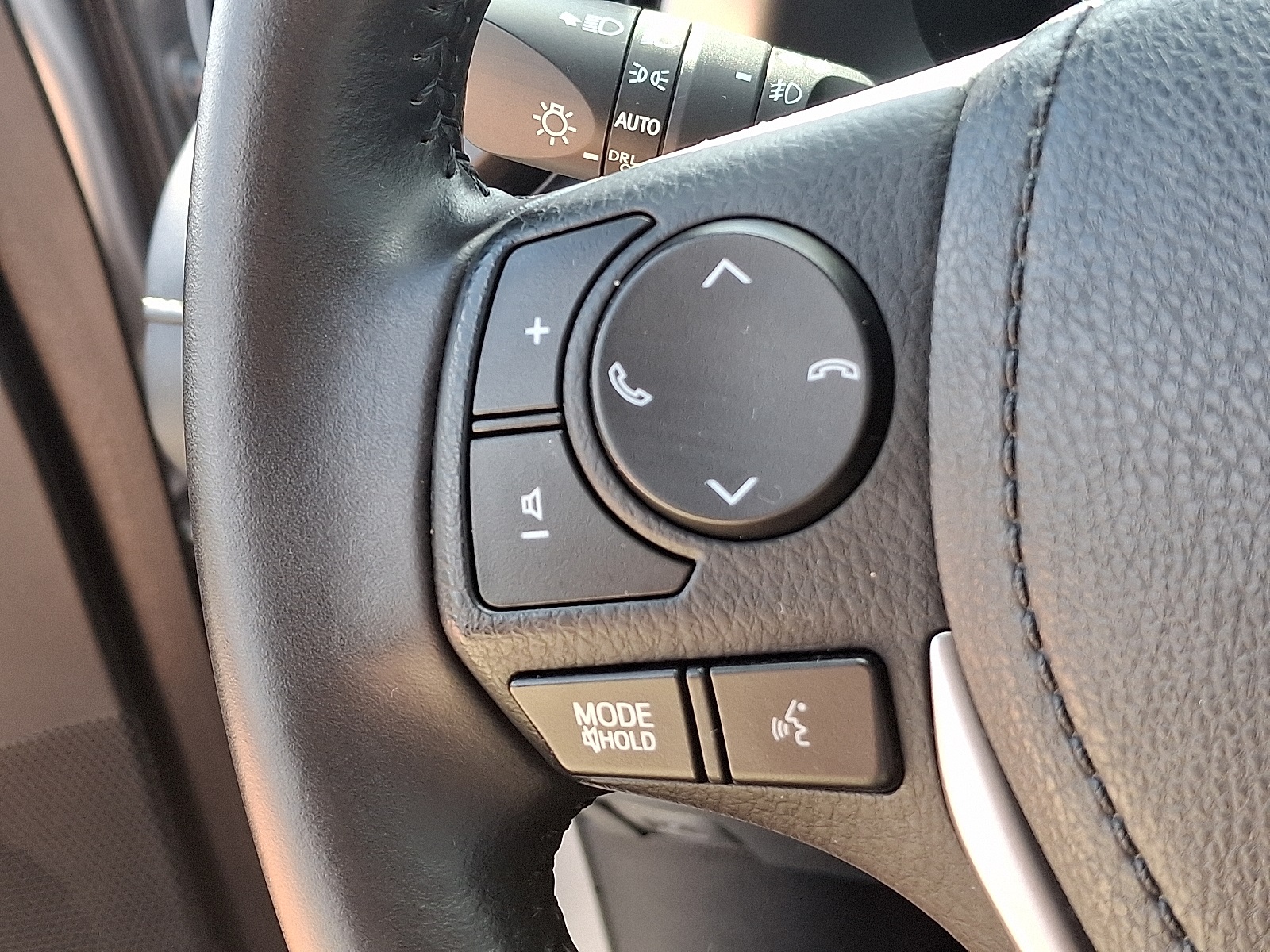 2017 Toyota RAV4 Hybrid Limited photo 20