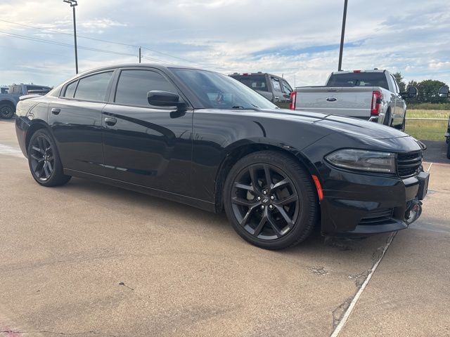 2021 Dodge Charger SXT photo 3