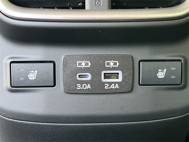 2025 Subaru Outback Limited photo 3