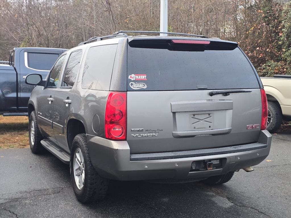 2009 Gmc Yukon SLT photo 3