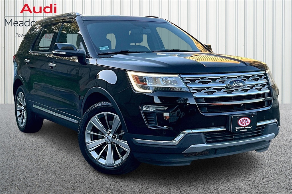 2019 Ford Explorer Limited photo 2