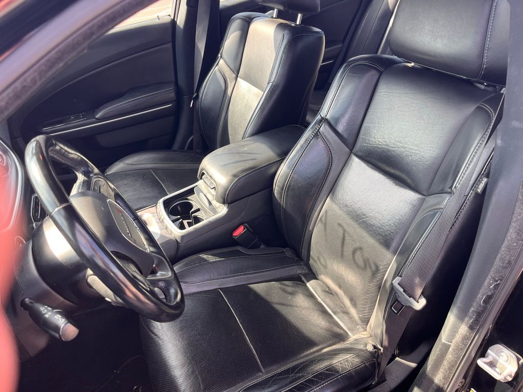 2020 Dodge Charger SXT photo 11