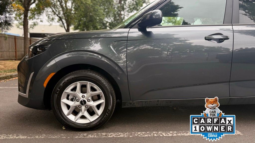 2024 Kia Soul LX photo 4