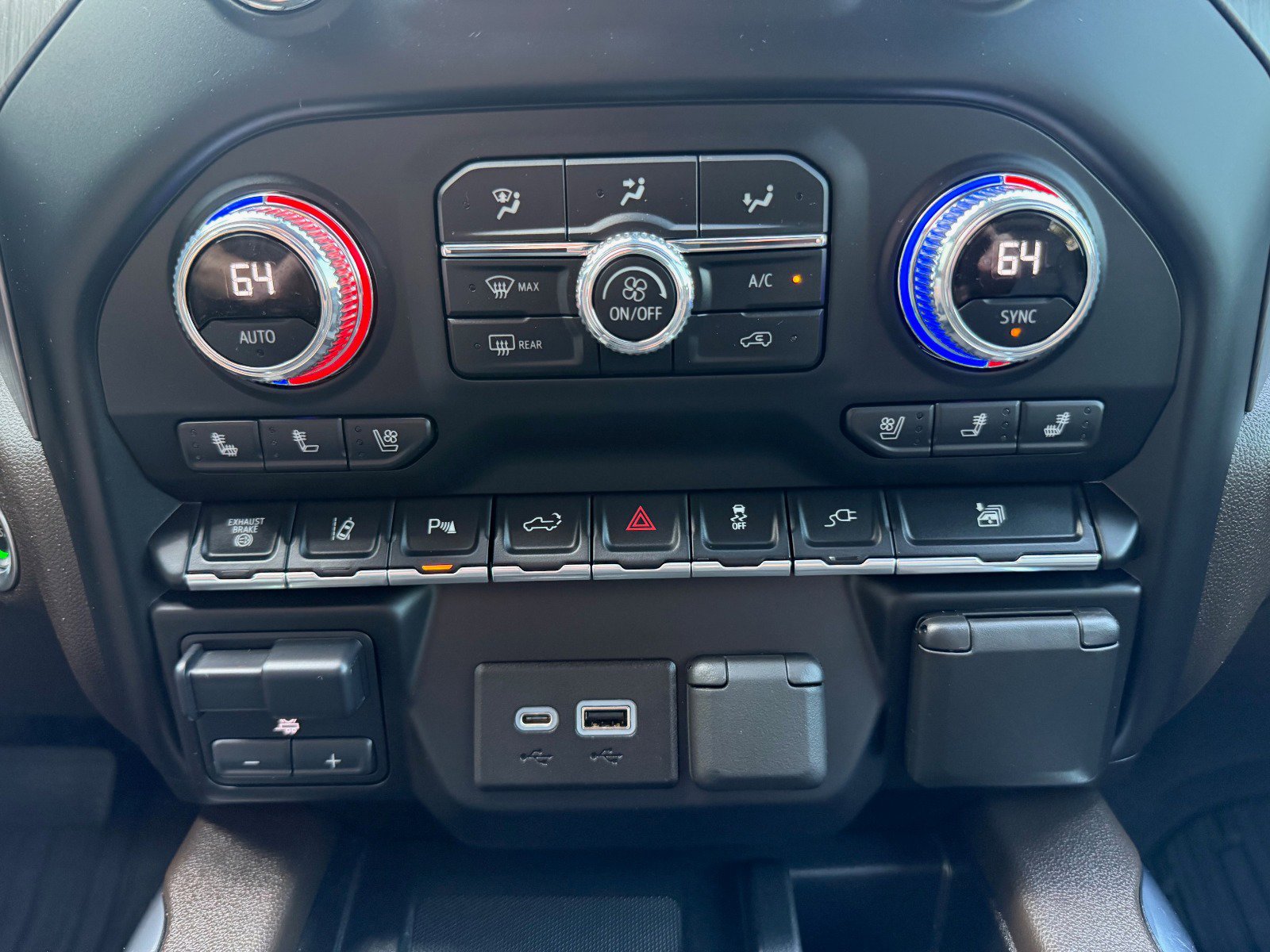 2022 Gmc Sierra 3500 HD Denali photo 27
