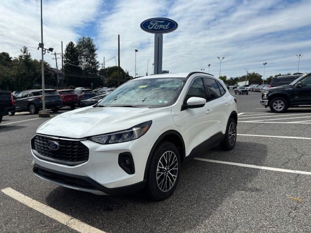 2024 Ford Escape Plug-In Hybrid Base photo 4