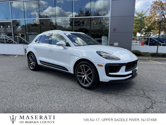 2024 Porsche Macan S's photo