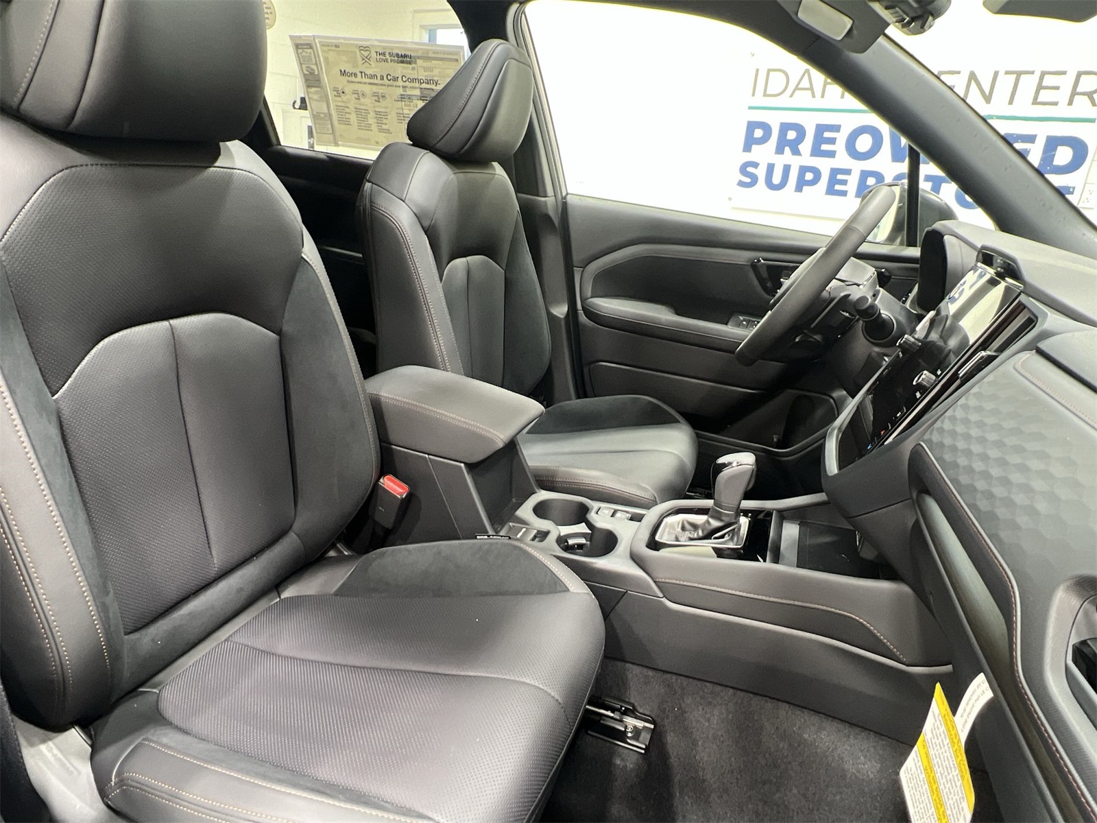 2025 Subaru Forester Touring photo 21