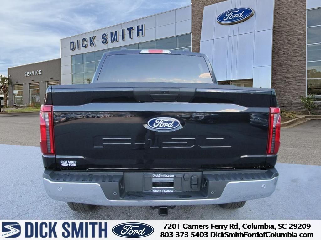 2025 Ford F-150 XLT photo 4