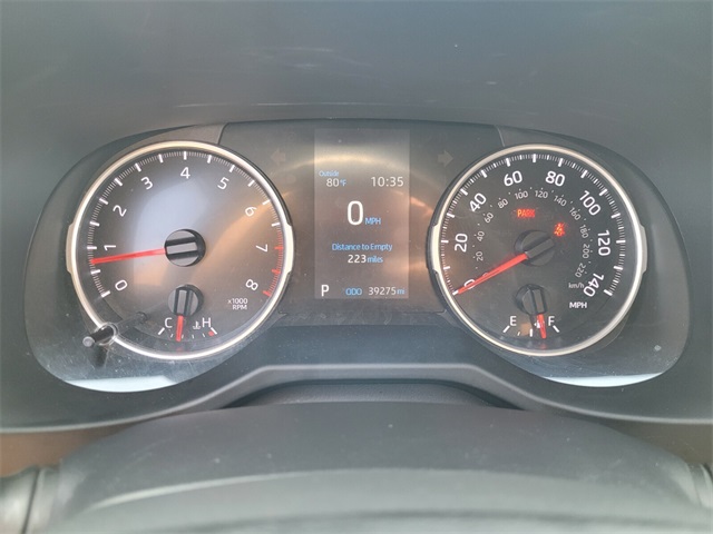 2022 Toyota RAV4 LE photo 20