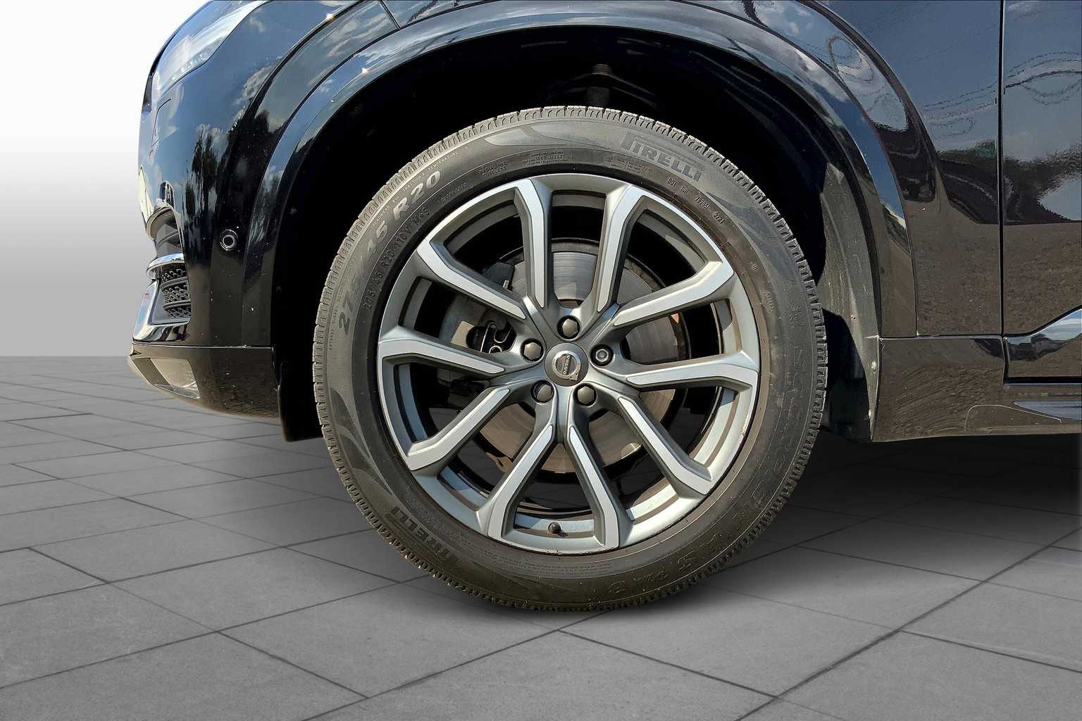 2017 Volvo XC90 Momentum photo 10