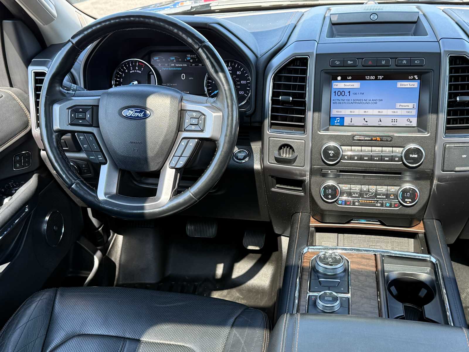 2018 Ford Expedition Platinum photo 25
