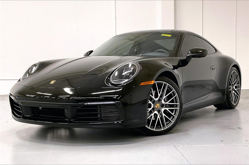 2024 Porsche 911 T 4 photo 3