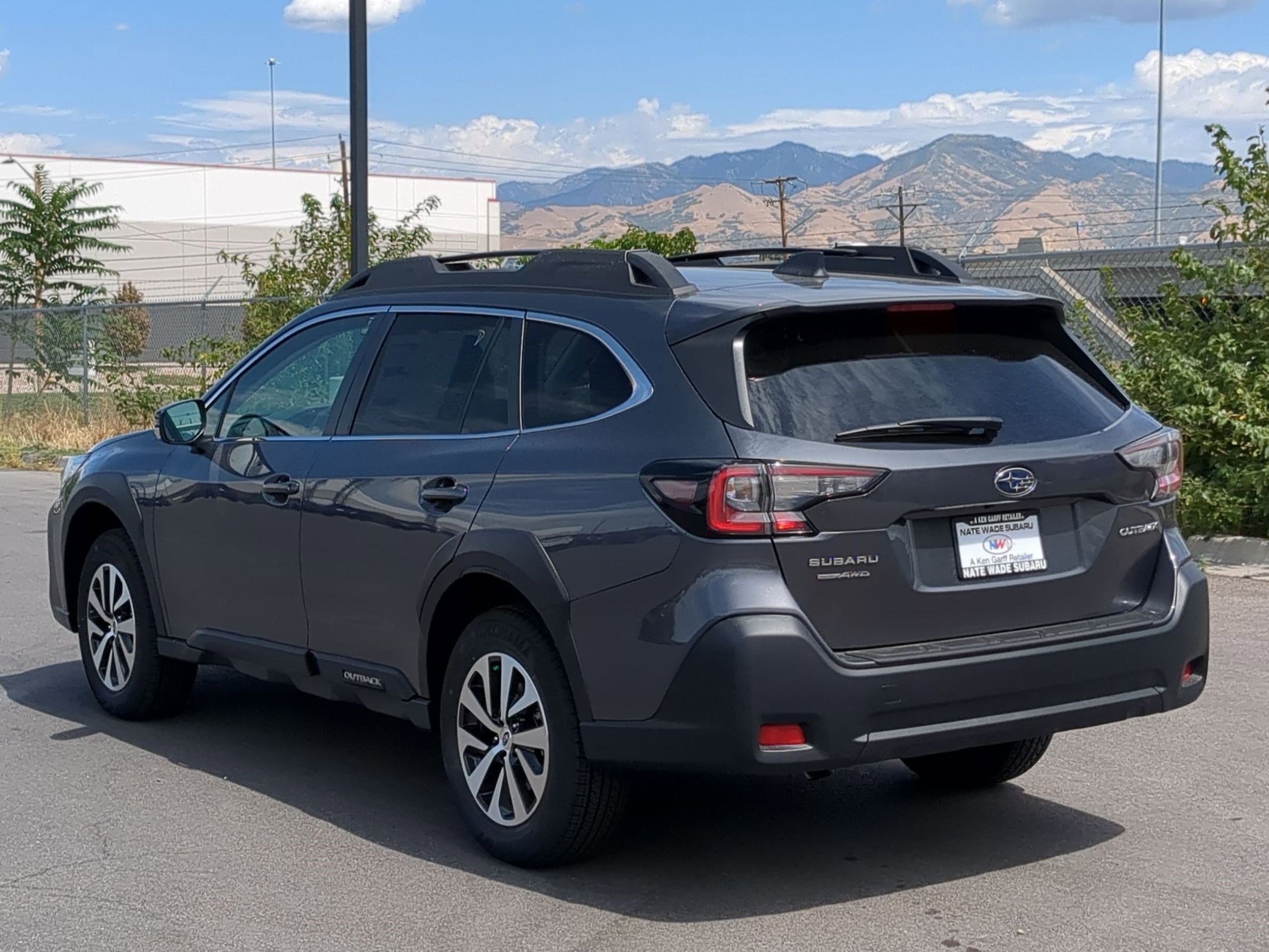 2025 Subaru Outback Premium photo 5