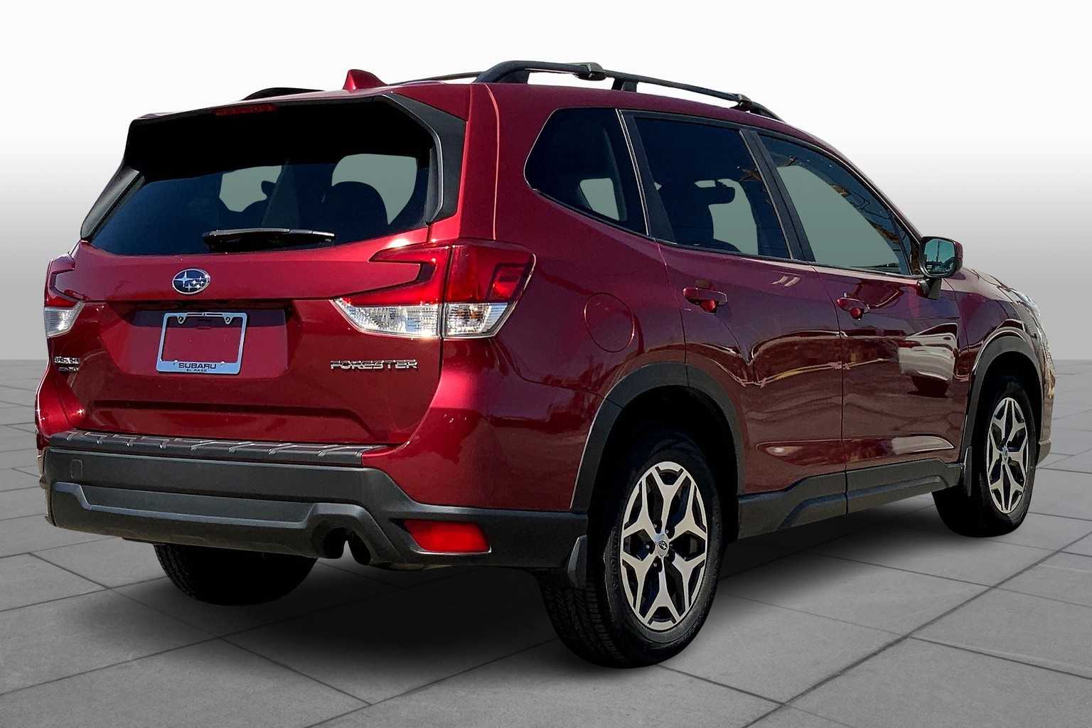 2020 Subaru Forester Premium photo 11