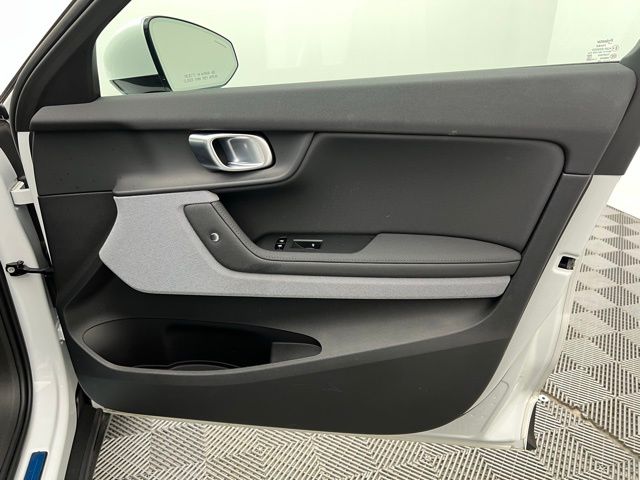 2022 Polestar PS2 e-AWD photo 5
