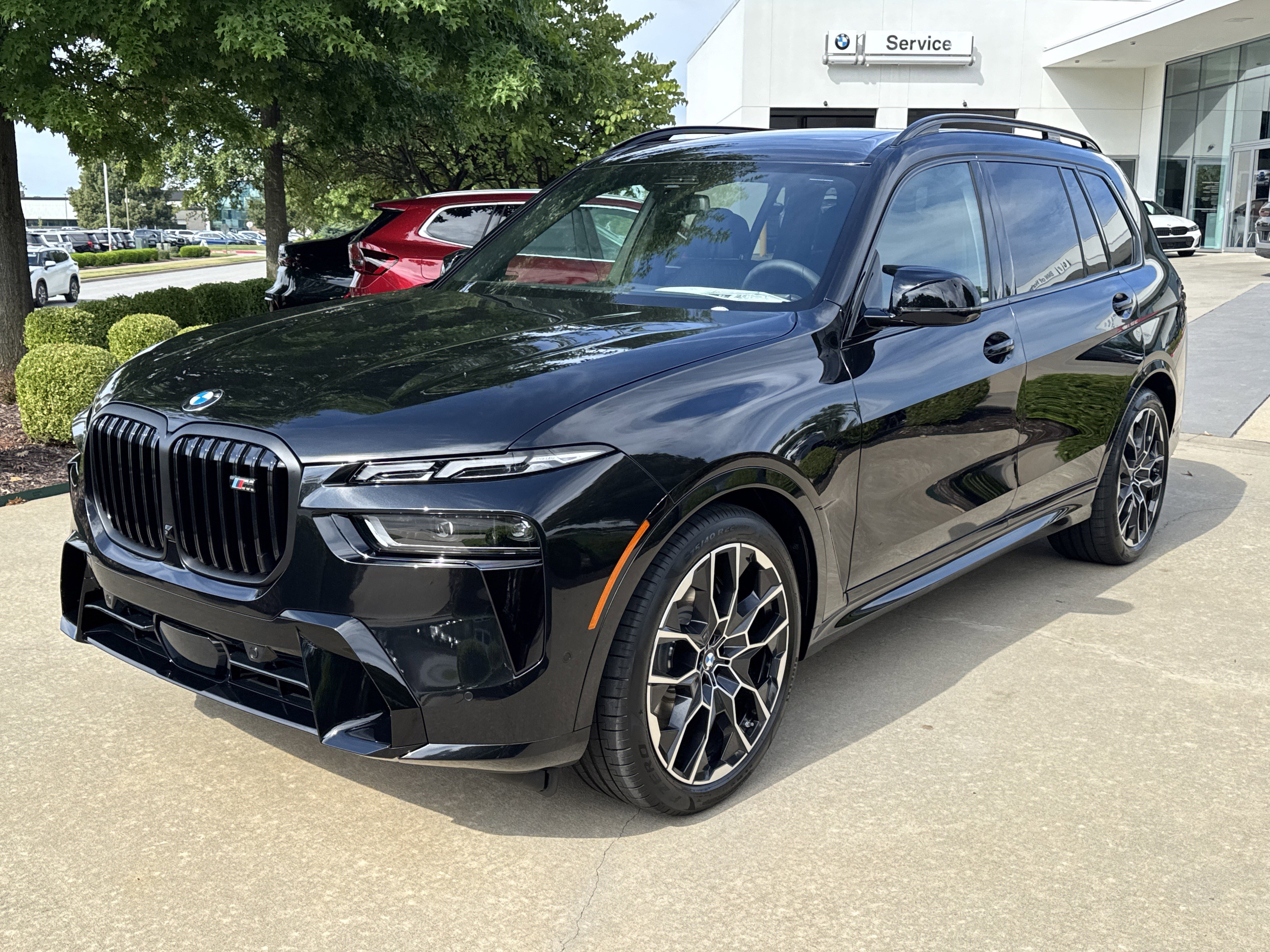 2026 BMW X7 M60i's photo