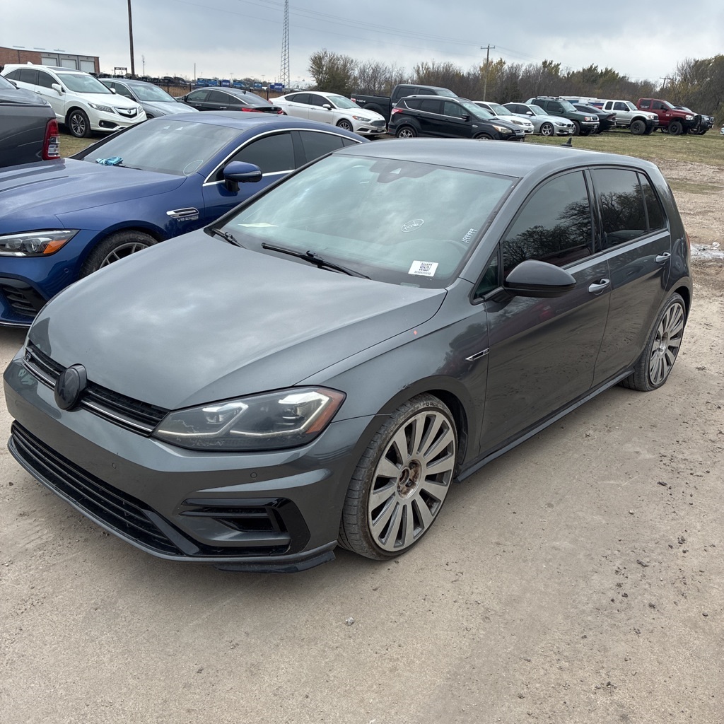 2019 Volkswagen Golf R R's photo