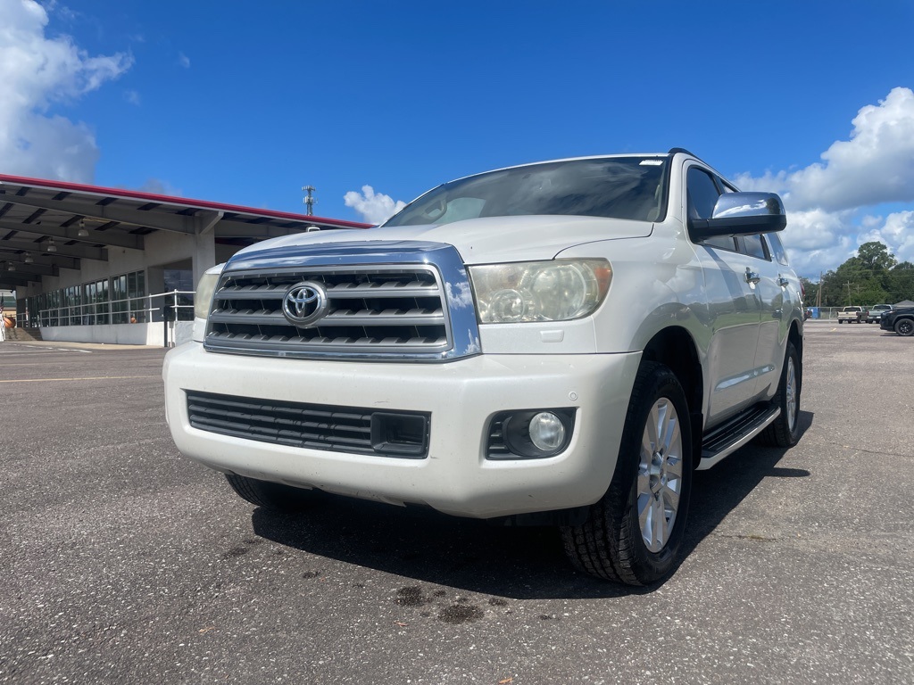 2013 Toyota Sequoia Platinum photo 3