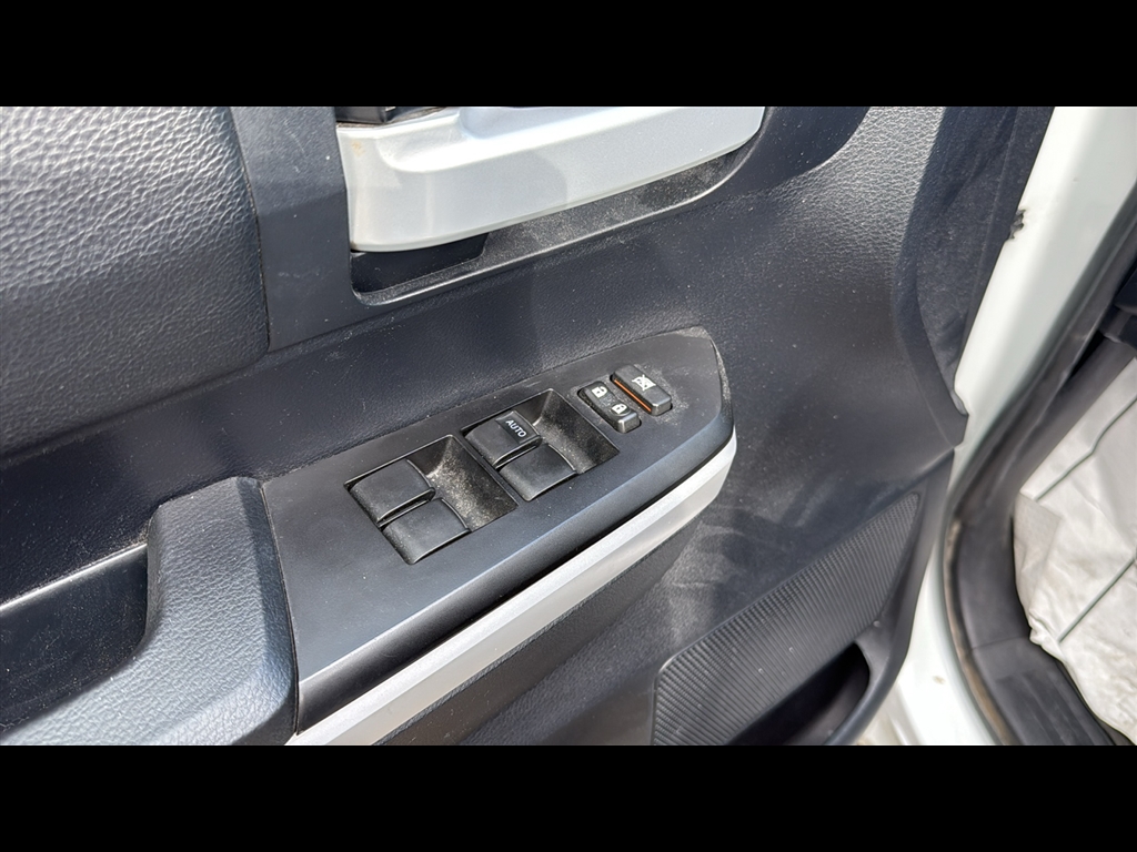 2019 Toyota Tundra SR5 Grade photo 6