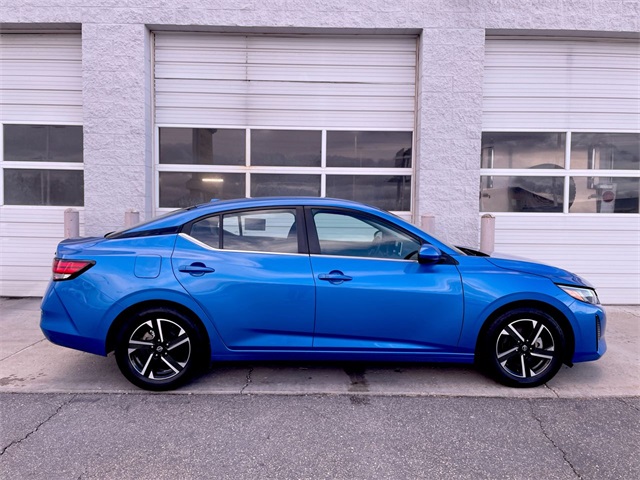 2024 Nissan Sentra SV's photo