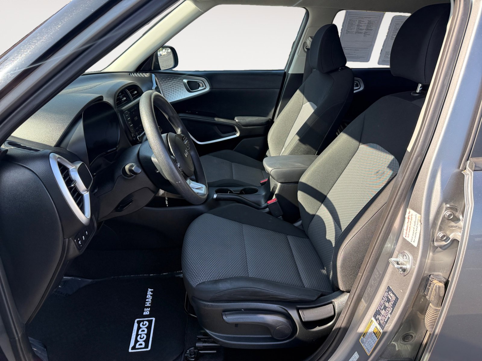 2023 Kia Soul LX photo 9