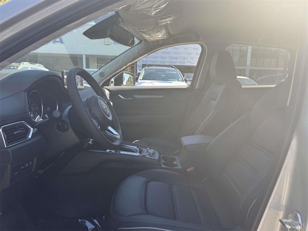 2025 Mazda CX-5 2.5 S Preferred photo 12