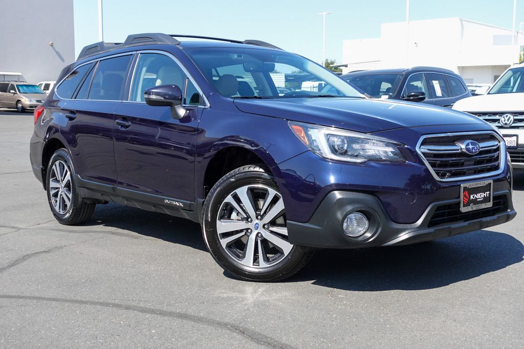 2018 Subaru Outback 3.6R photo 2