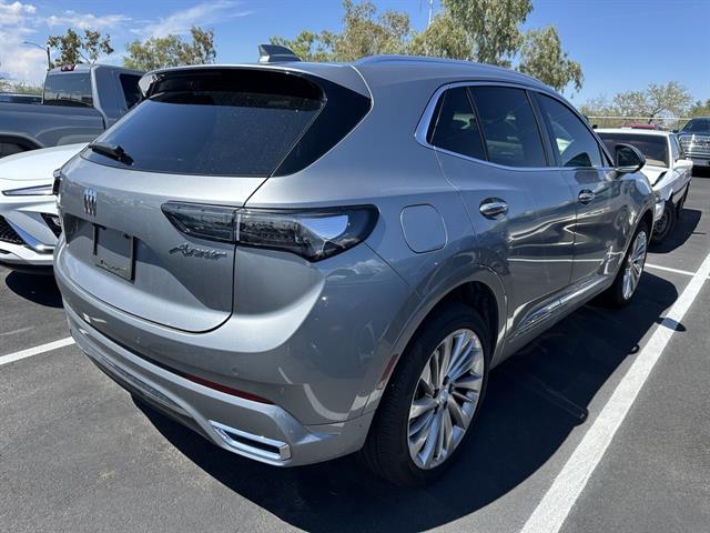 2025 Buick Envision Avenir photo 3
