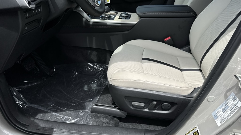 2025 Mazda CX-90 3.3 Turbo Preferred photo 32