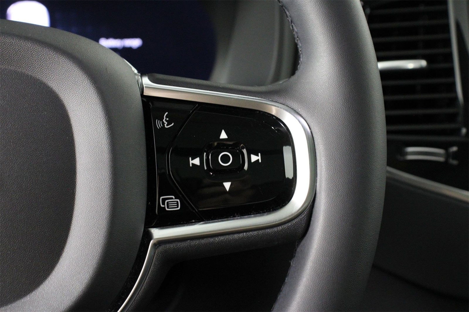 2024 Volvo XC90 Recharge Ultimate photo 8