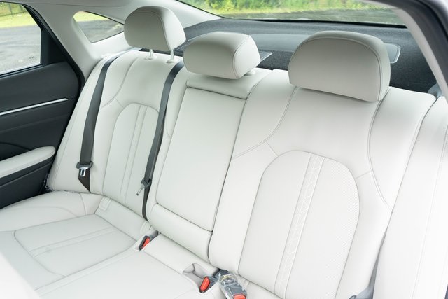 2025 Hyundai Sonata Hybrid Limited photo 14