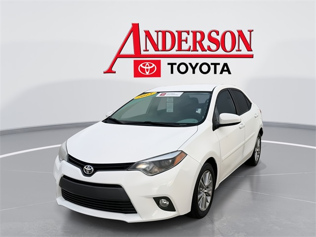 2015 Toyota Corolla LE Plus's photo