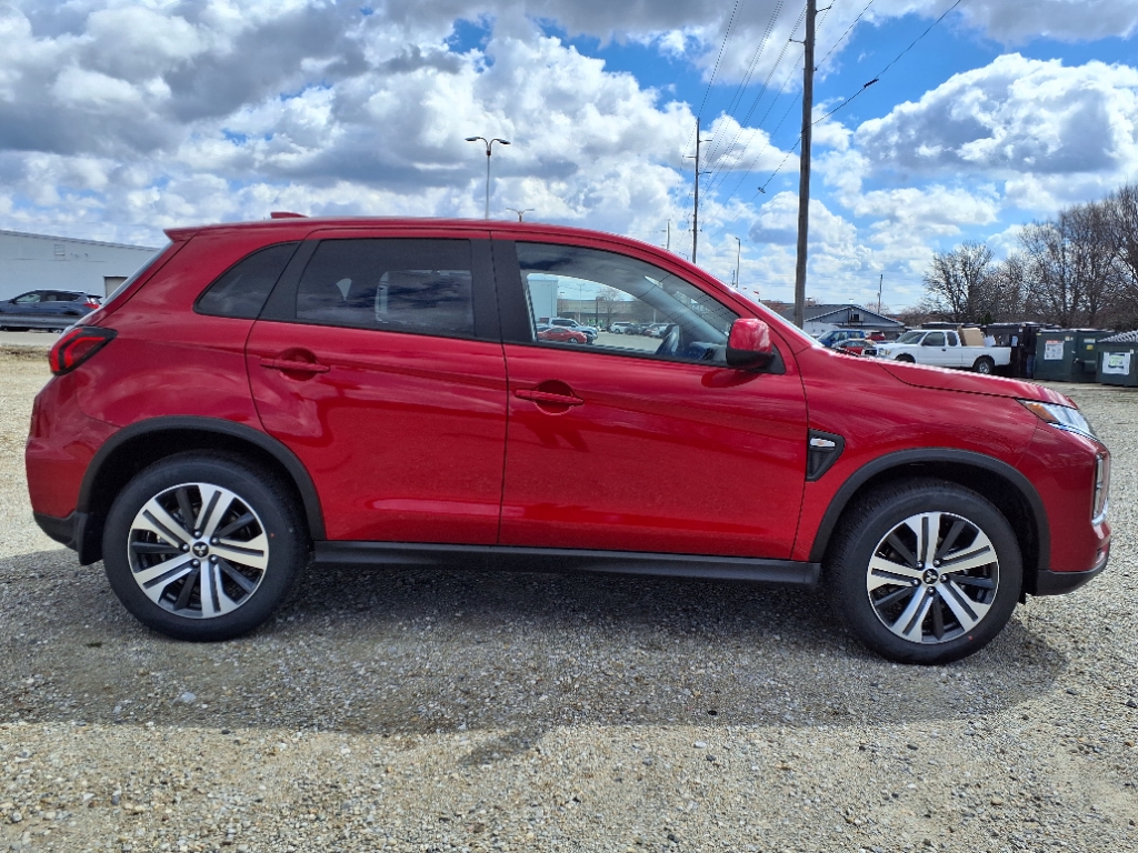 2025 Mitsubishi Outlander Sport ES photo 2