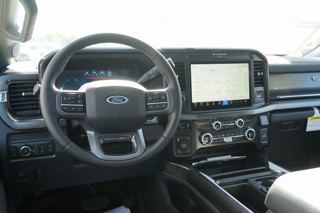 2025 FORD F-250 - Image 32