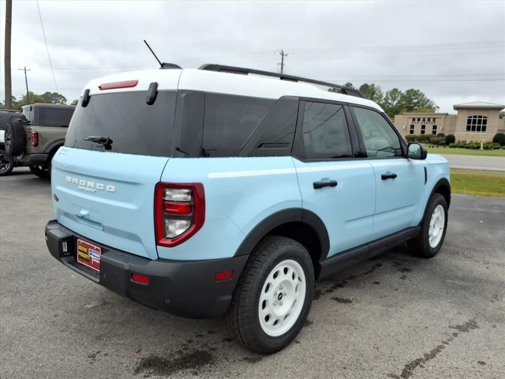 2025 Ford Bronco Sport Heritage photo 3