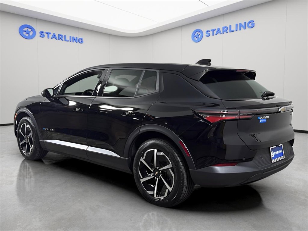 2025 Chevrolet Equinox EV LT photo 4