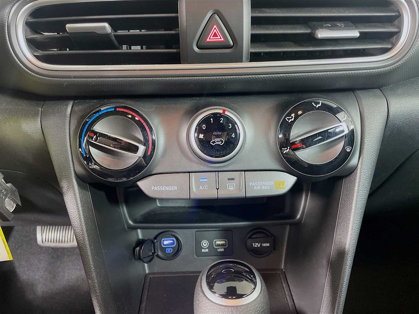 2020 Hyundai Kona SE photo 13