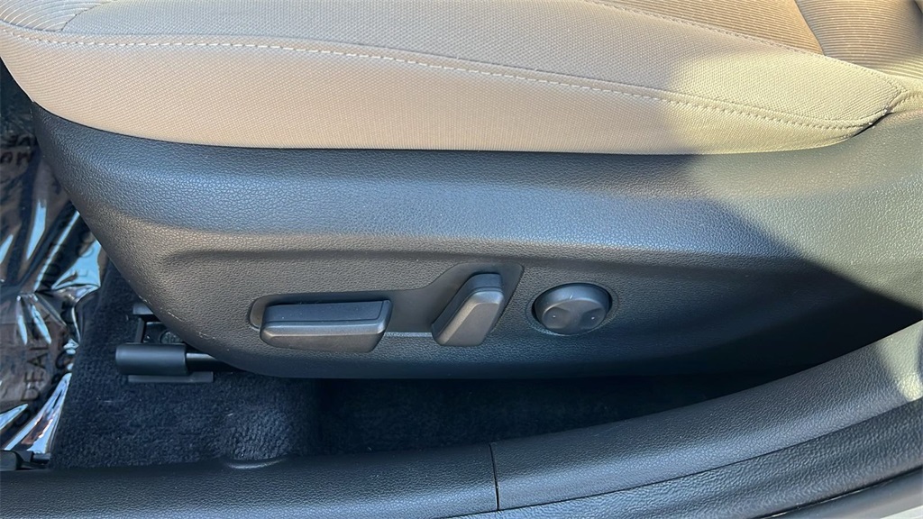 2017 Hyundai Elantra Value Edition photo 8