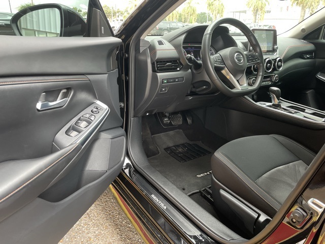2022 Nissan Sentra SR photo 19
