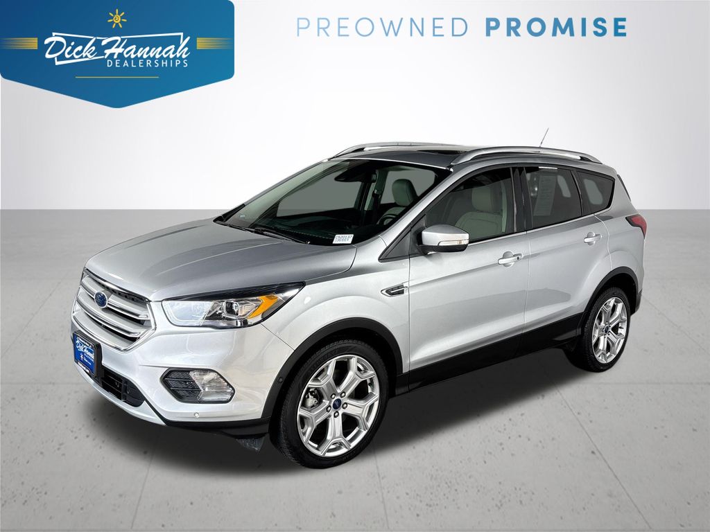 2019 Ford Escape Titanium's photo