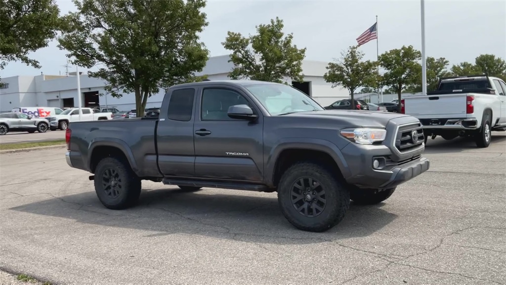 2020 Toyota Tacoma SR 4x4 Access Cab photo 2