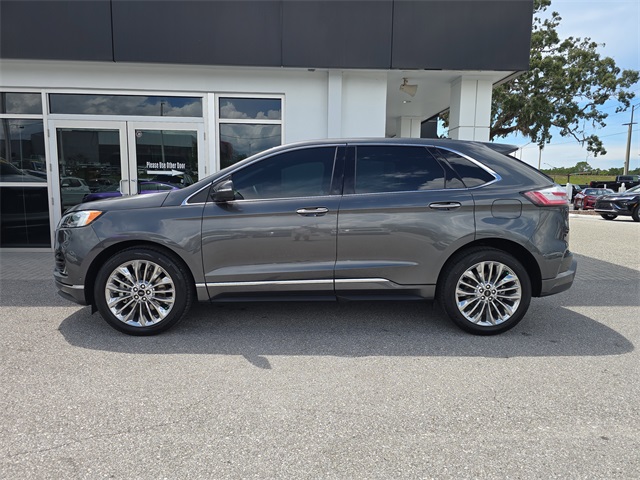 2020 Ford Edge Titanium photo 3