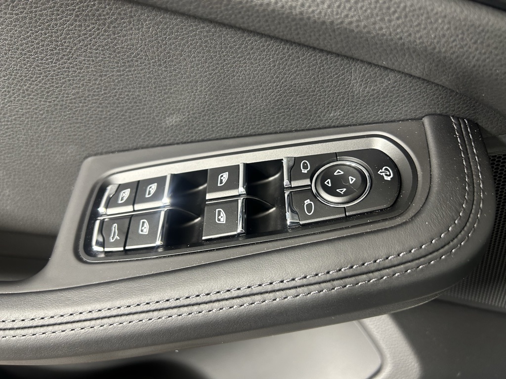 2024 Porsche Macan photo 22