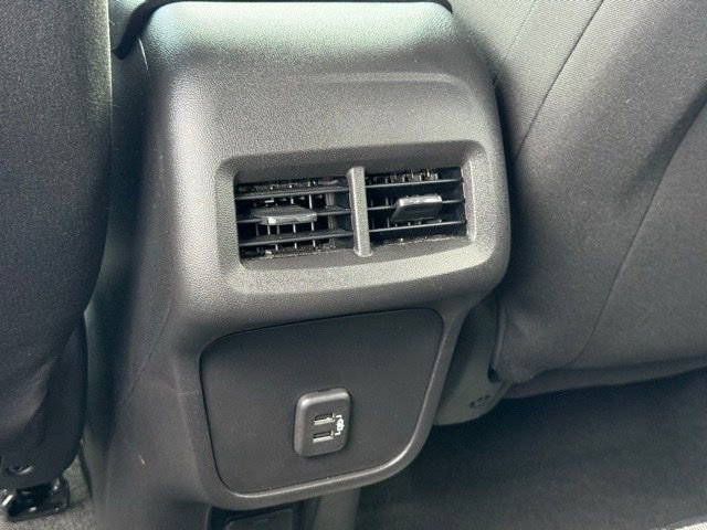 2022 Chevrolet Equinox LT photo 21