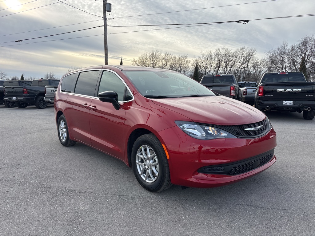 2026 Chrysler Voyager LX's photo