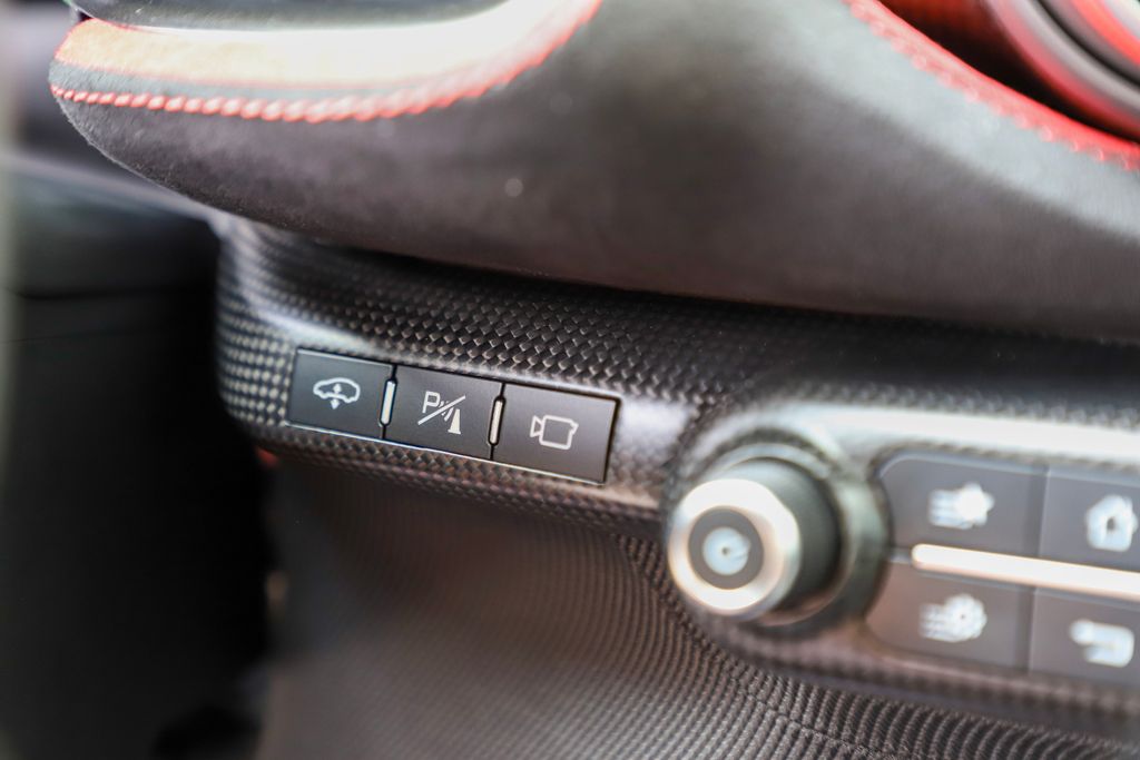 2023 Ferrari 812 Competizione photo 29